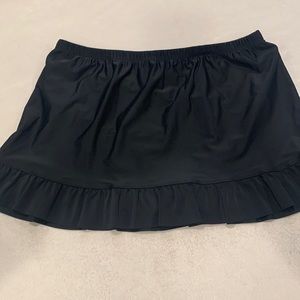NWOT Costa Sol Swim Skirt with Ruffle